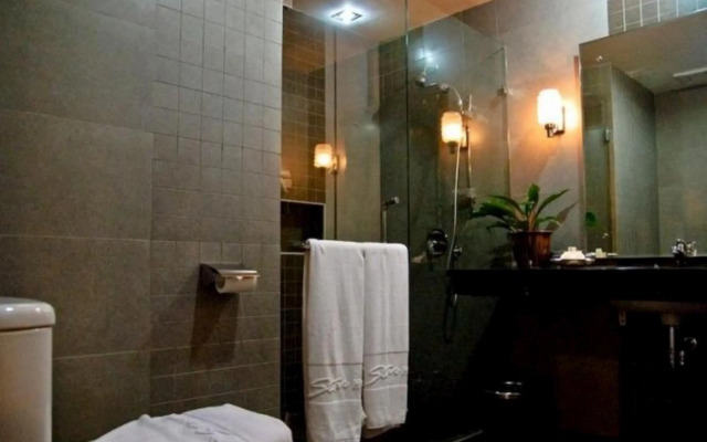 Star Hotel