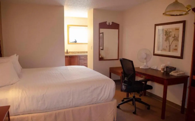 Aspen Village Inn