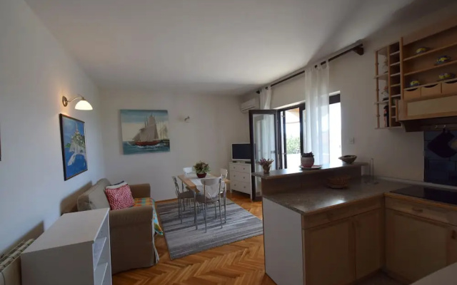 Apartment and Room Mila
