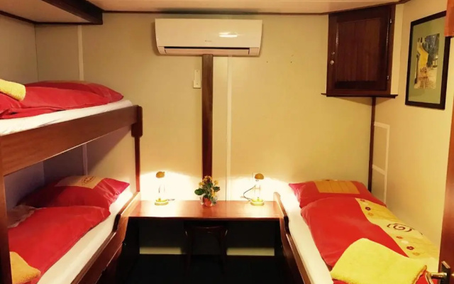 Hotelboat Angeline