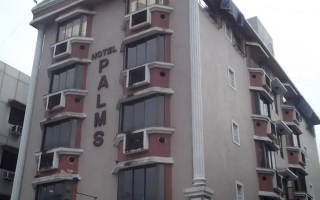 Hotel Palms