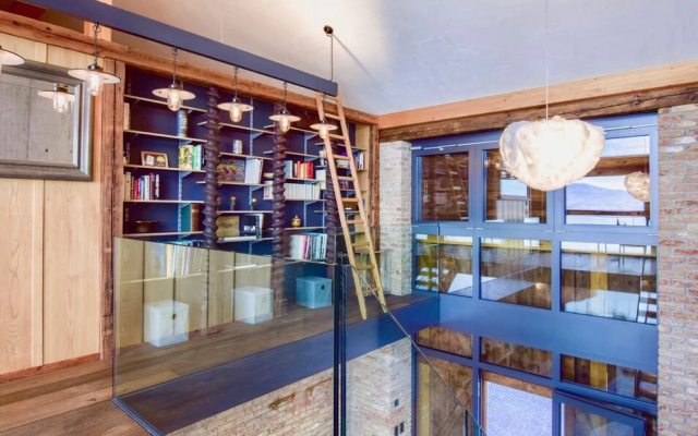 NEW 3BD Luxury Villa on the Geneva Lake