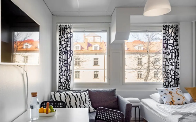 Modern Downtown Studio - "Pikku Ronka" - Hosted by 2ndhomes