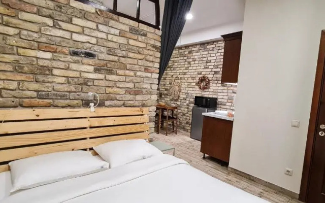 City-Center Basement Studio Free Parking Netflix