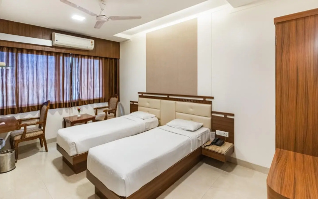 Hotel Seven Heaven