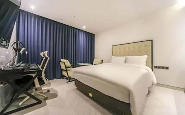 Daegu Dongseongro Hotel Labella