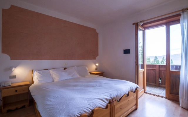 Hotel Lares