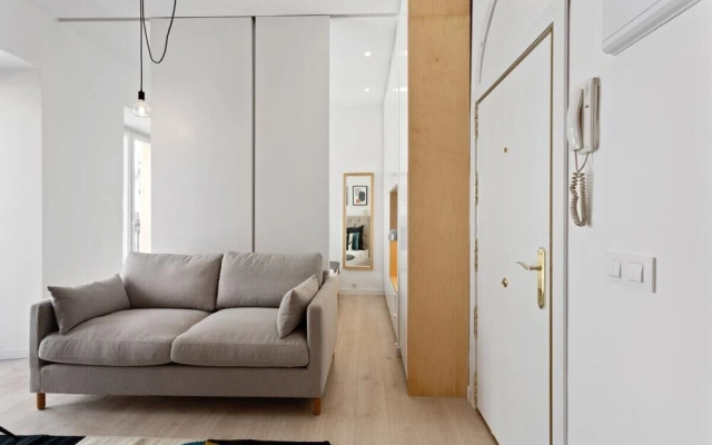 Modern 1 Bed Apt, Sleeps 4 nr Lavapies