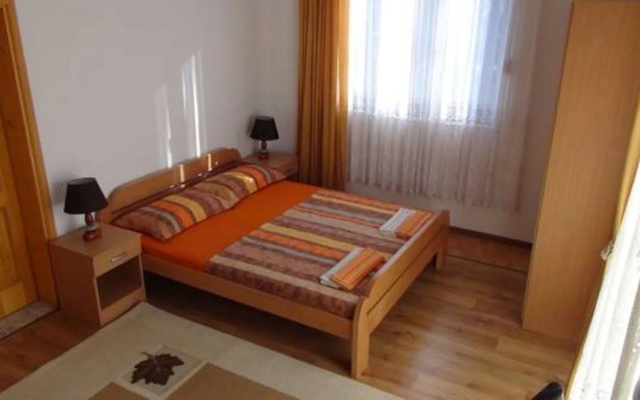B&B Lovac Azurina
