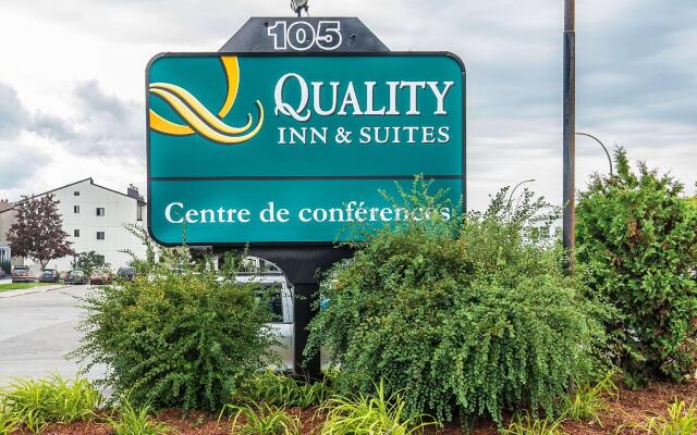 Отель Quality Inn & Suites & Conference Centre Канада, Гатино - отзывы, цены и фото номеров - забронировать отель Quality Inn & Suites & Conference Centre онлайн вид на фасад