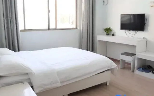 Huaining Shengli Hotel ( Citizen Square Duxiu Park)