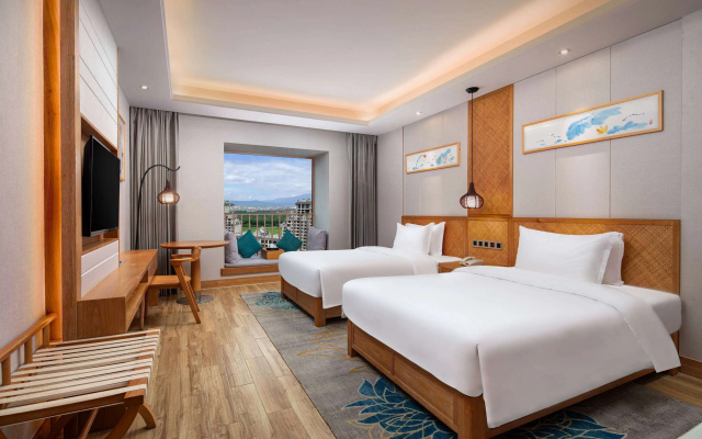 Days Hotel by Wyndham Jinghong Downtown