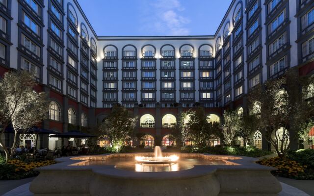 Four Seasons Hotel Mexico City Мехико вид на фасад