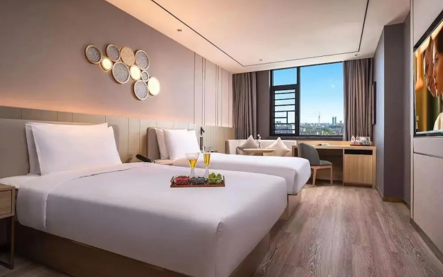 Orange Hotel
