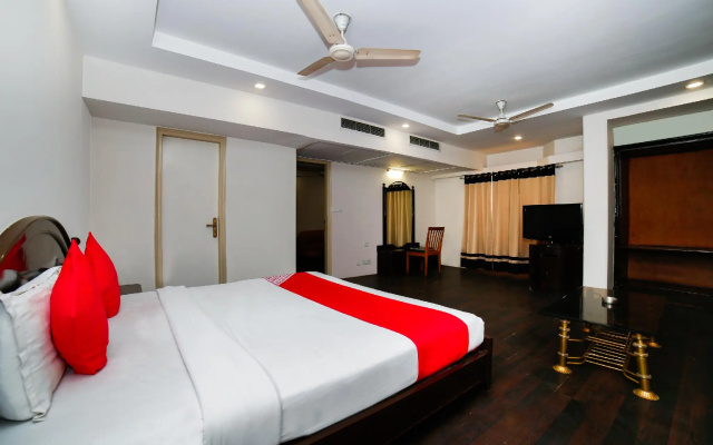 OYO 22953 Hotel Shelter