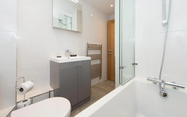 The Mews, York Place by Harrogate Serviced Apartments