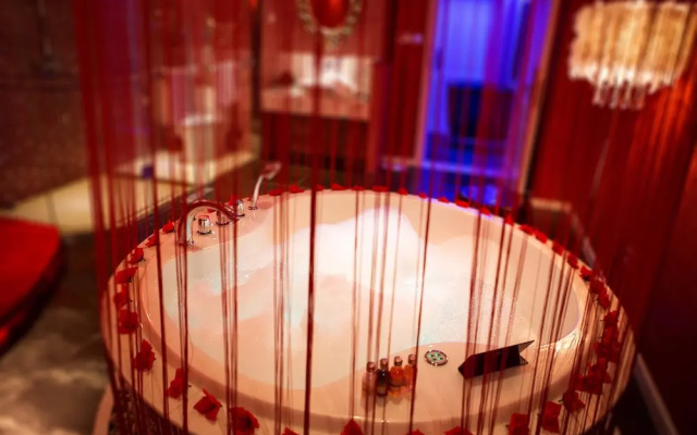 Rose Lover Hotel