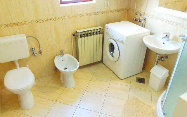 Apartment Bor - with great view: A1Garbin Makarska, Riviera Makarska