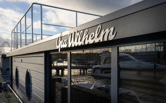 exclusives Hausboot "Opa Wilhelm"
