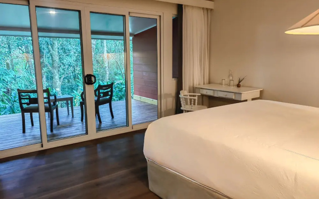 Cloud Forest Lodge