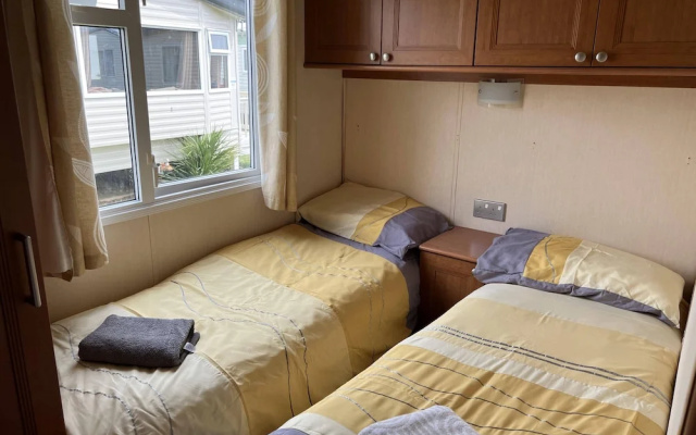 Cozy 2 Bedroom Coastal Chalet in Hunstanton