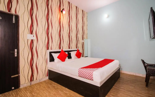 Super OYO Collection O Jagannath Mandir Road Formerly Paradise Residency
