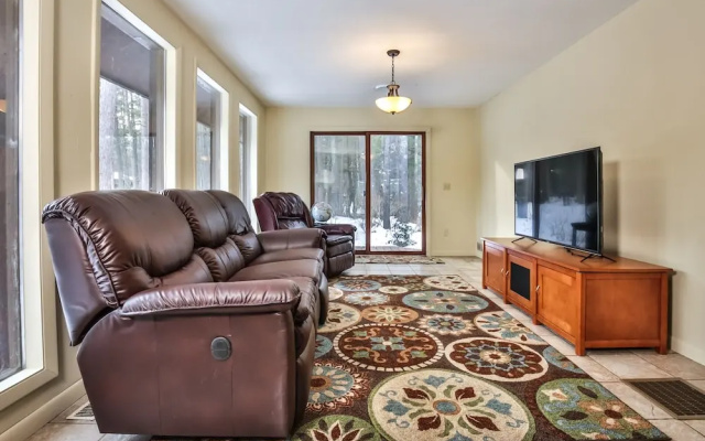 Pickerel Lodge - 4 Br Home