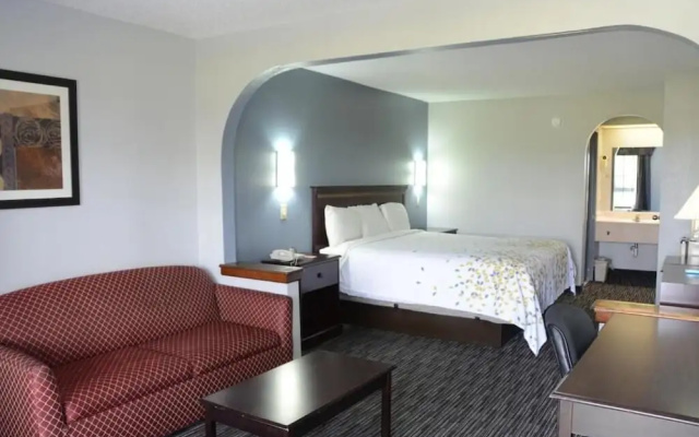 Gateway Inn and Suites