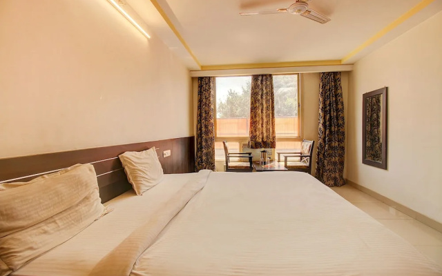 PS Grand by FabHotel