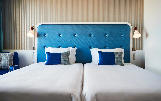Hotel Universal Port