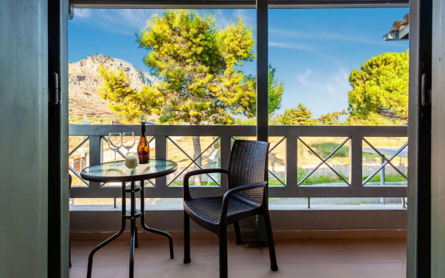 Kalogria Summer Retreats - Strofilia Bright Twin