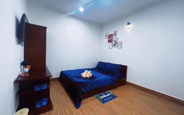 Nhan Tay Hostel