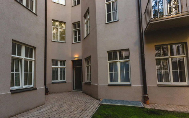 Отель Riga Lux Apartments – Skolas