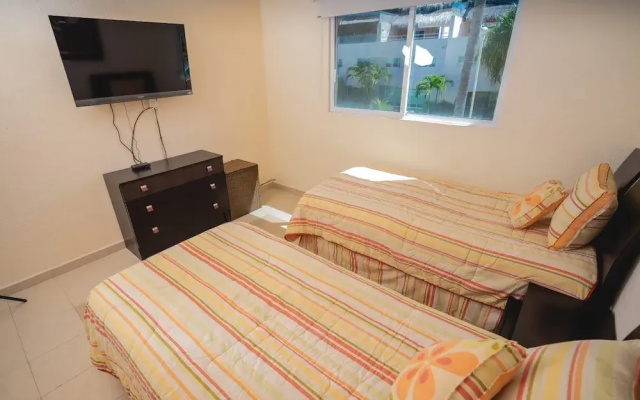 JUUB Luxury 3 Bedroom House at Playa diamante
