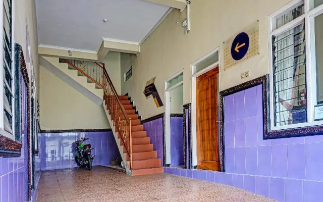 Spot On 1870 Graha Batu Mulia