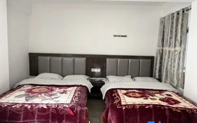 Kangding Xueyun Guest House
