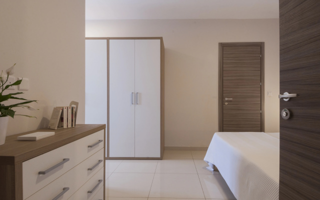 Blubay Apartments By St Hotels