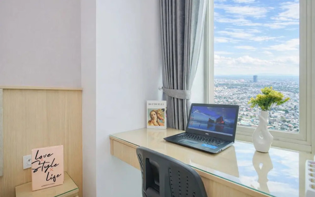 Neat Studio For 2 Pax At B Residence Grogol
