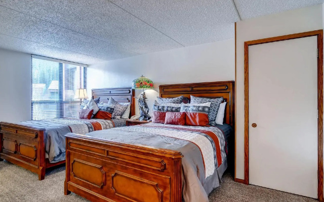 Mountain Plaza at Center Village by Copper Mountain Lodging