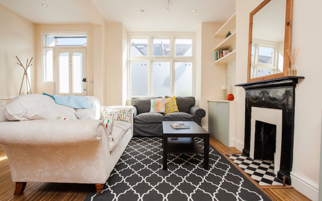 Bright Spacious 3 Bed Family Home In Shepherd's Bush