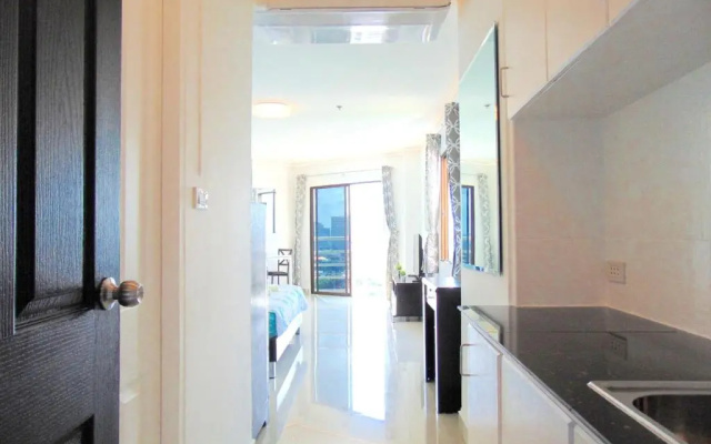 Pattaya Jomtien Holiday Apartments in Jomtien Beach Condominiums