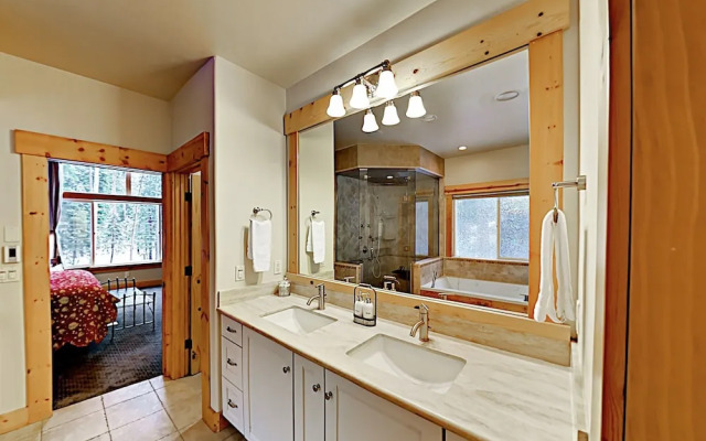 West Shore Retreat - 3 Br Home