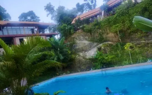 Cuc Phuong Mebi Hotel