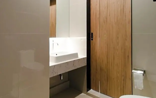 B48 Hotel