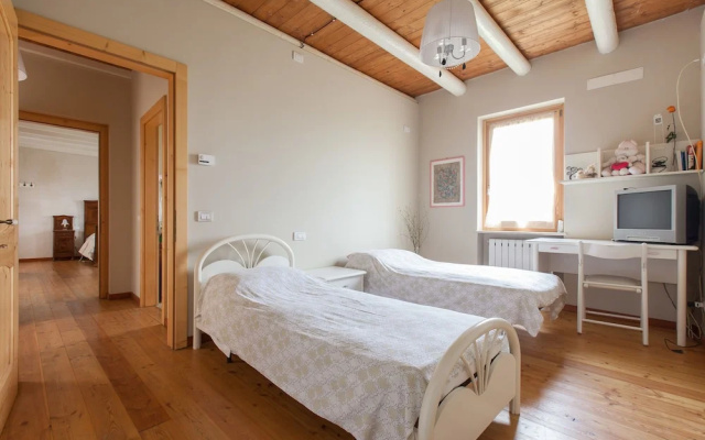 Cascina Serenella B&B