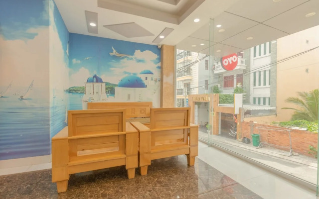 Oyo 621 Hoang Truong Hotel