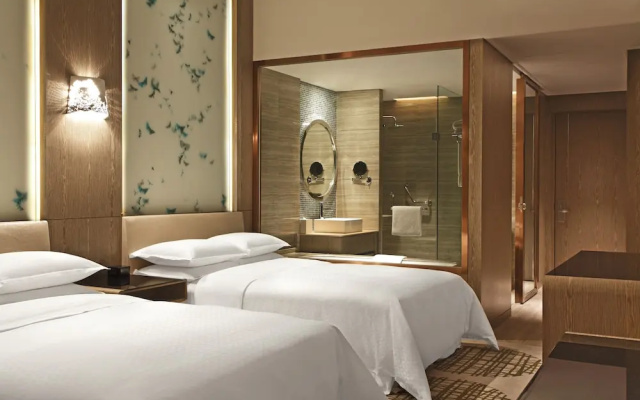 Four Points by Sheraton Luohe