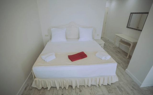 Deluxe room · Royal Medis Hotel — photo 26