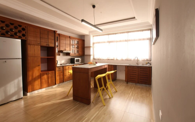 Geza Apartment Hotel