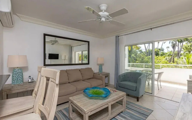 Glitter Bay Estate 214 1 Bedroom Apts